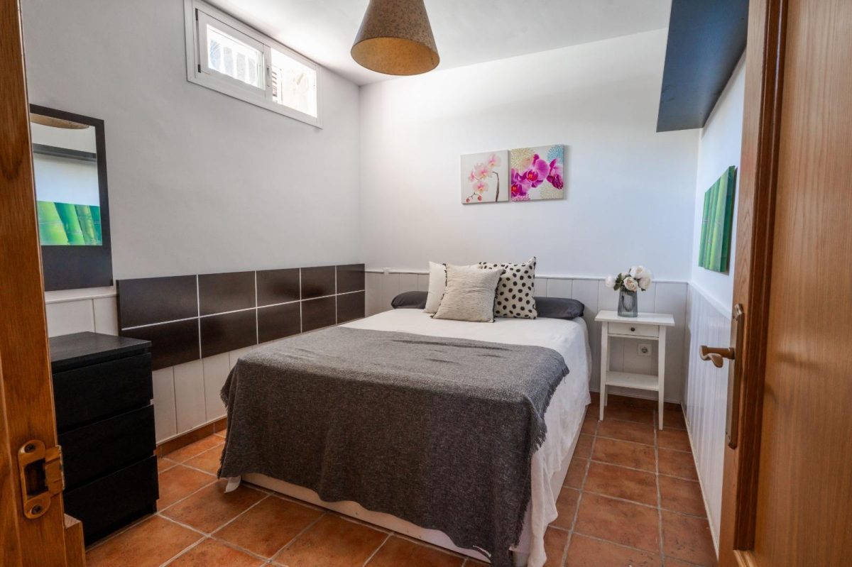 Elegancia y confort en el corazón de Benalmádena — Foto 12