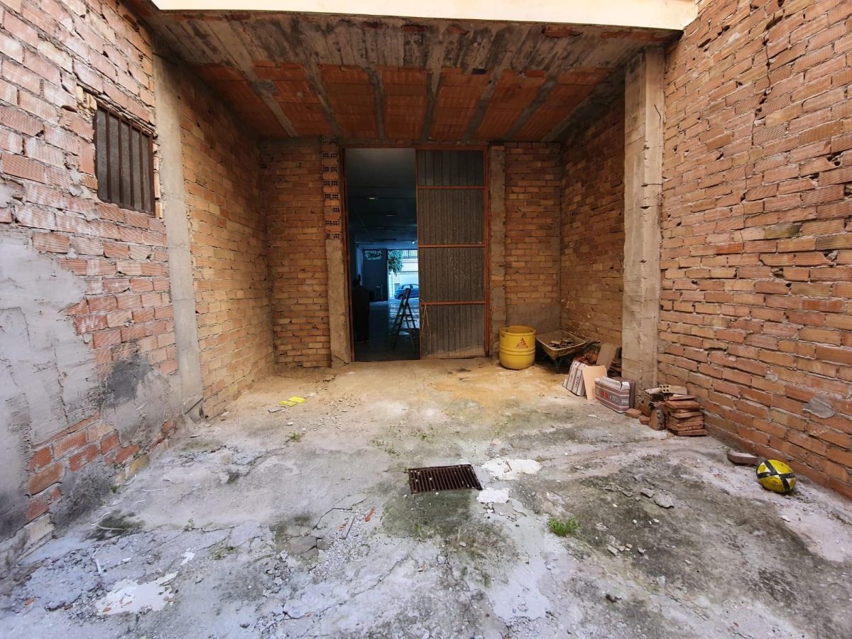 ¡Inversión Estratégica en Mijas! Local Comercial con Gran Potencial y Ubicación Ideal — Foto 9