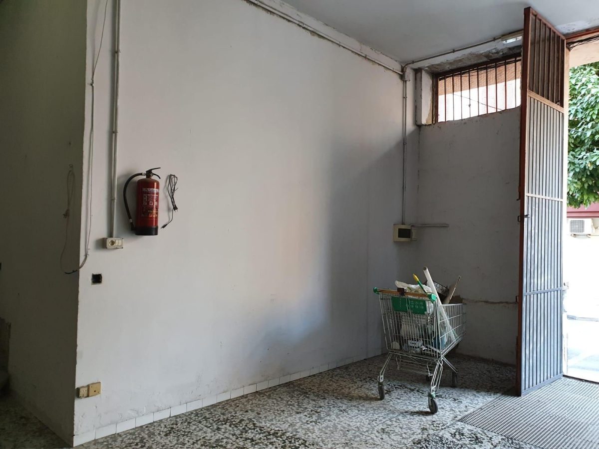 ¡Inversión Estratégica en Mijas! Local Comercial con Gran Potencial y Ubicación Ideal — Foto 3