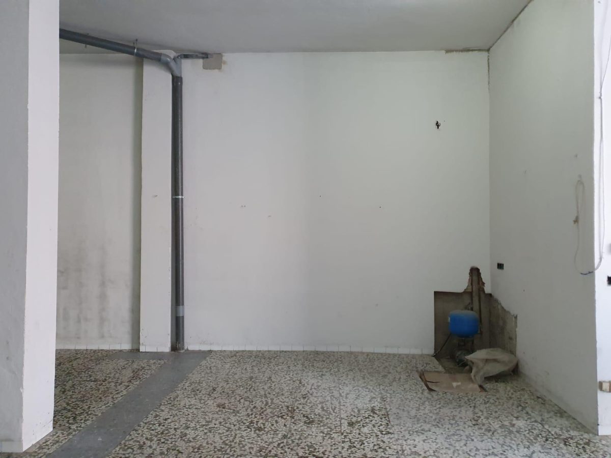 ¡Inversión Estratégica en Mijas! Local Comercial con Gran Potencial y Ubicación Ideal — Foto 4