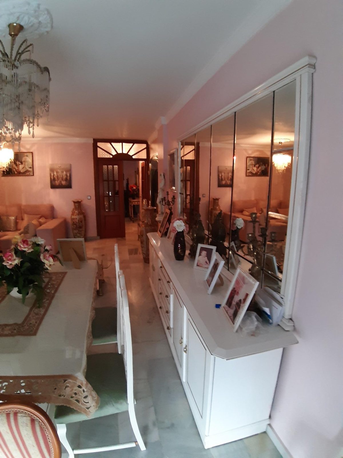 CASA MUY AMPLIA DE 4 DORMITORIOS LISTA PARA ENTRAR A VIVIR ( LAS LAGUNAS) — Foto 3