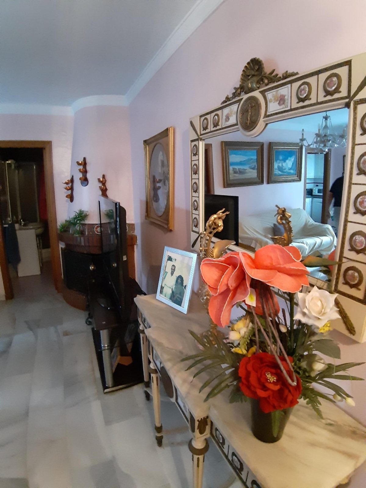 CASA MUY AMPLIA DE 4 DORMITORIOS LISTA PARA ENTRAR A VIVIR ( LAS LAGUNAS) — Foto 7