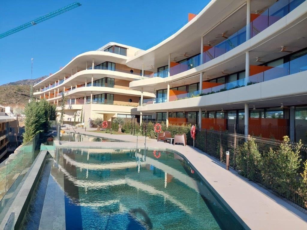NUEVO Y MODERNO APARTAMENTO ESQUINERO DE 2 DORMITORIOS EN PLANTA BAJA CON JARDÍN PRIVADO — Foto 8