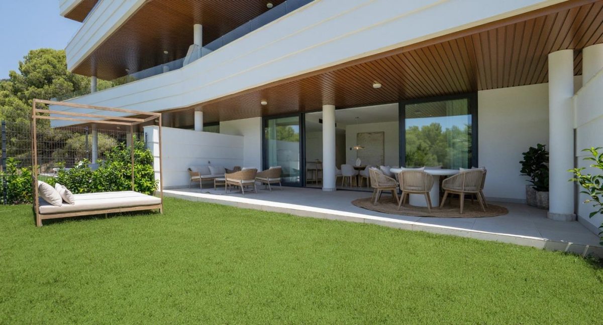 Exclusivo apartamento con vistas al mar en Higuerón: Lujo y comodidad junto al Mediterráneo — Foto 1
