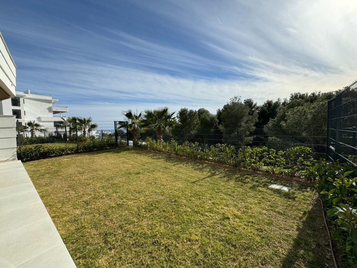 Exclusivo apartamento con vistas al mar en Higuerón: Lujo y comodidad junto al Mediterráneo — Foto 14