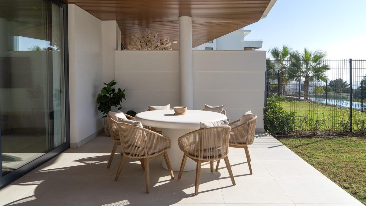 Exclusivo apartamento con vistas al mar en Higuerón: Lujo y comodidad junto al Mediterráneo — Foto 2