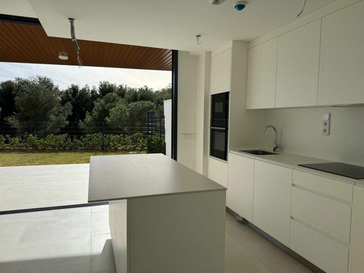 Exclusivo apartamento con vistas al mar en Higuerón: Lujo y comodidad junto al Mediterráneo — Foto 16