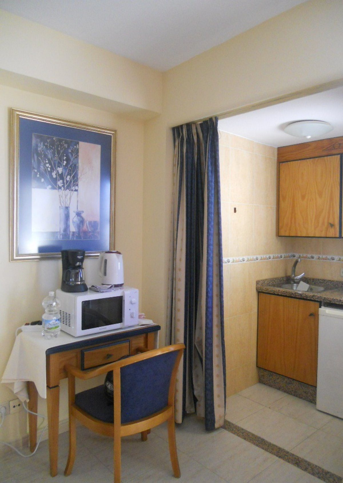 VACACIONES FUENGIROLA CENTRO. Estudio con piscina, vistas a la playa y puerto — Foto 8