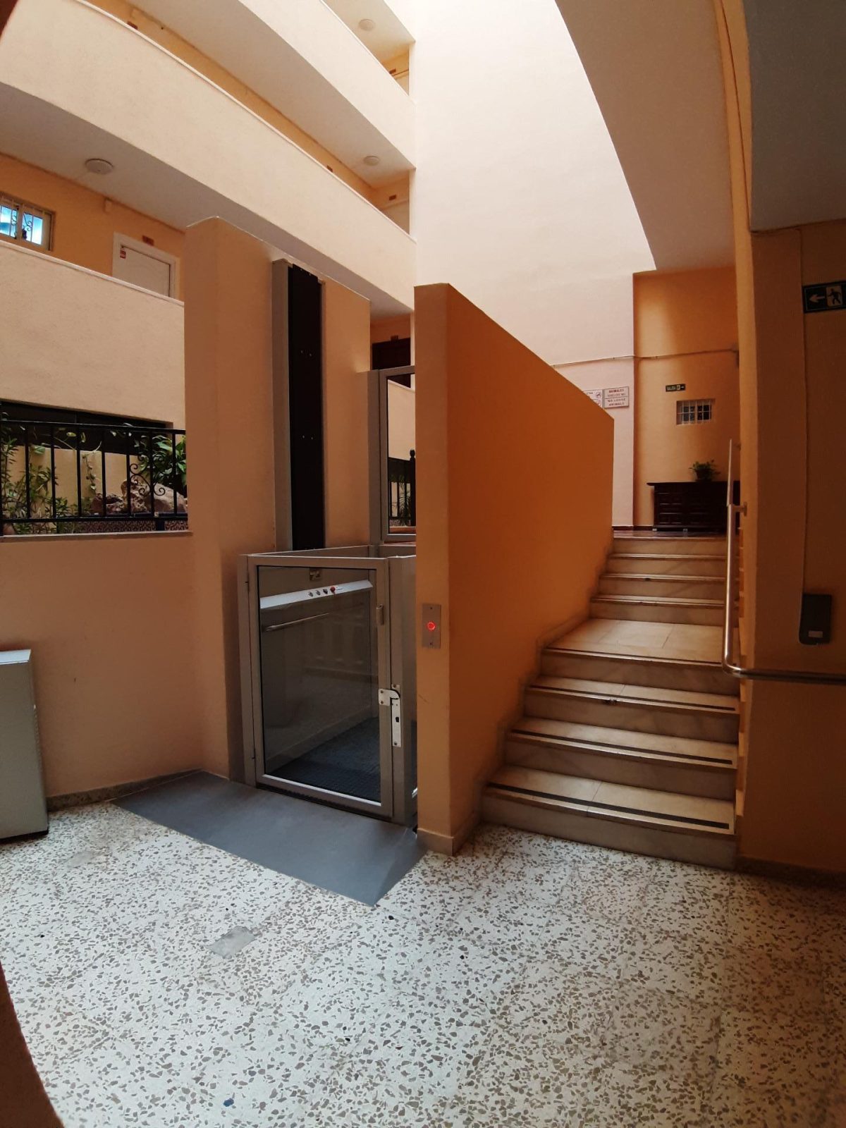 Estudio renovado en venta en Benalmádena Costa, a solo 500 metros del mar — Foto 18