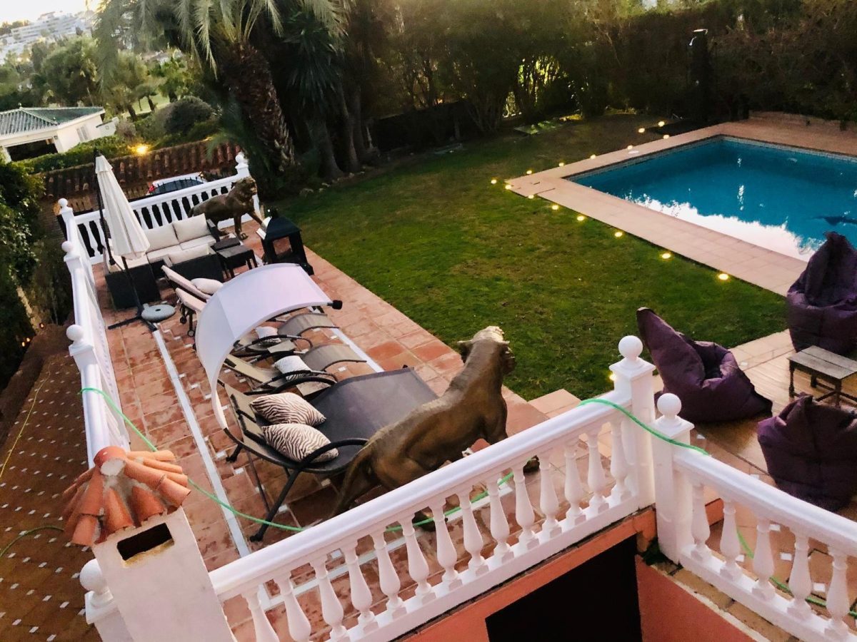 Villa de lujo en urbanización super demandada de Nueva Andalucía — Foto 1
