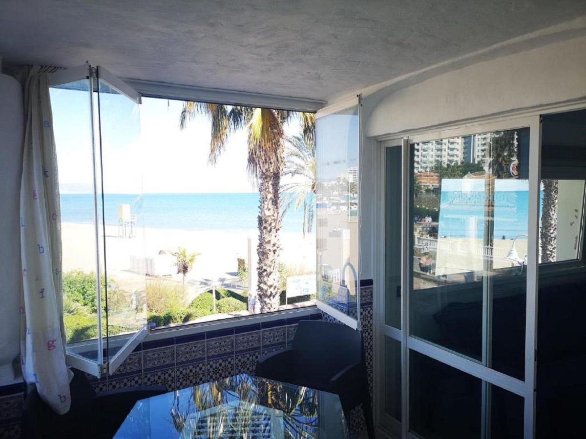 Fabuloso piso en primera línea de Puerto Marina — Foto 13