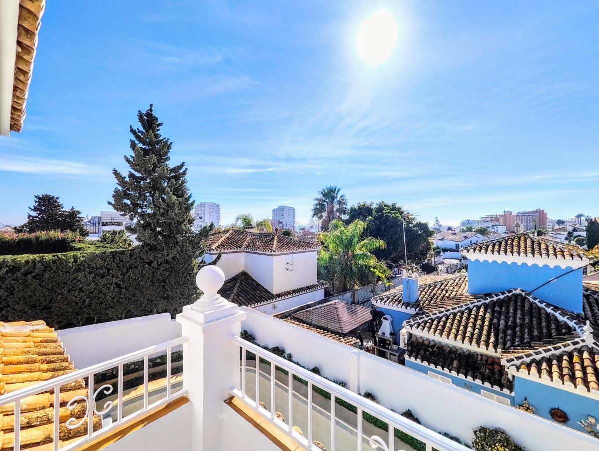 VILLA INDEPENDIENTE EN ZONA PLAZA SOLYMAR A 500 M DE LA PLAYA !!! — Foto 18