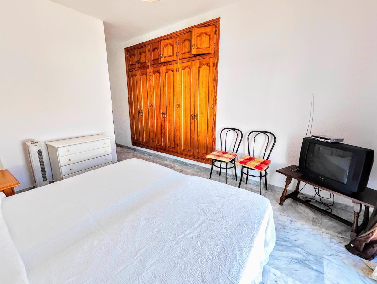VILLA INDEPENDIENTE EN ZONA PLAZA SOLYMAR A 500 M DE LA PLAYA !!! — Foto 28