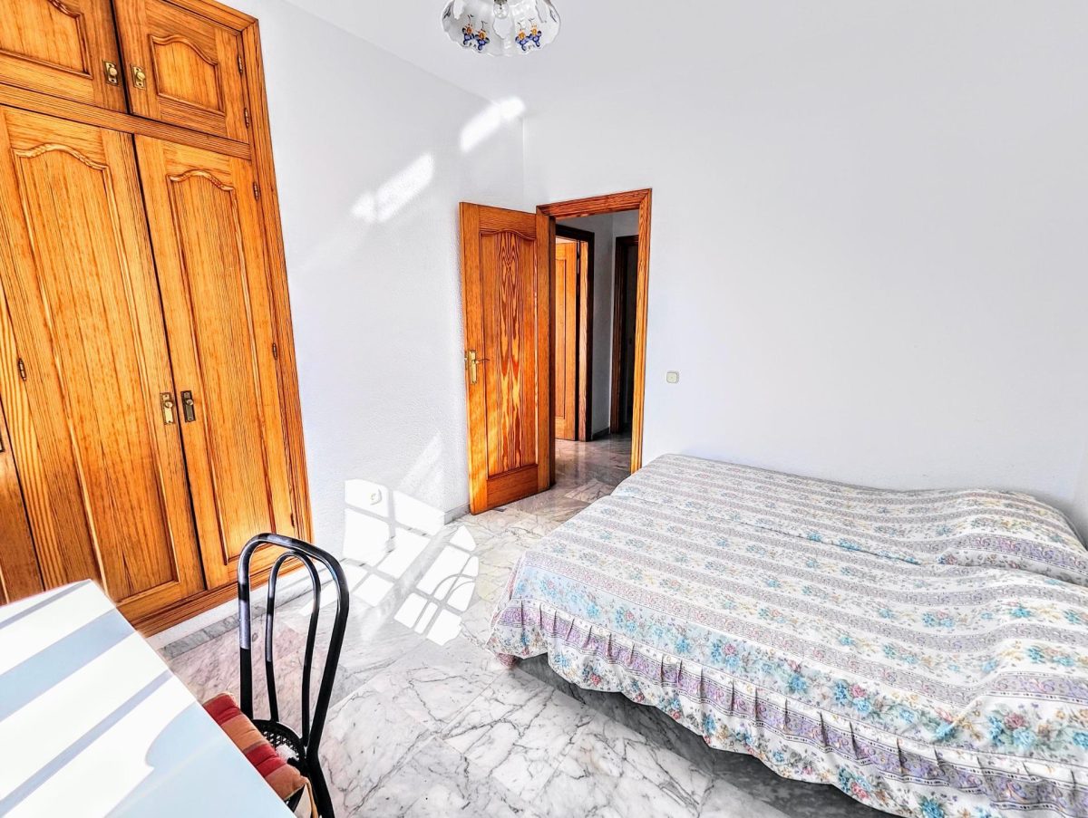 VILLA INDEPENDIENTE EN ZONA PLAZA SOLYMAR A 500 M DE LA PLAYA !!! — Foto 20