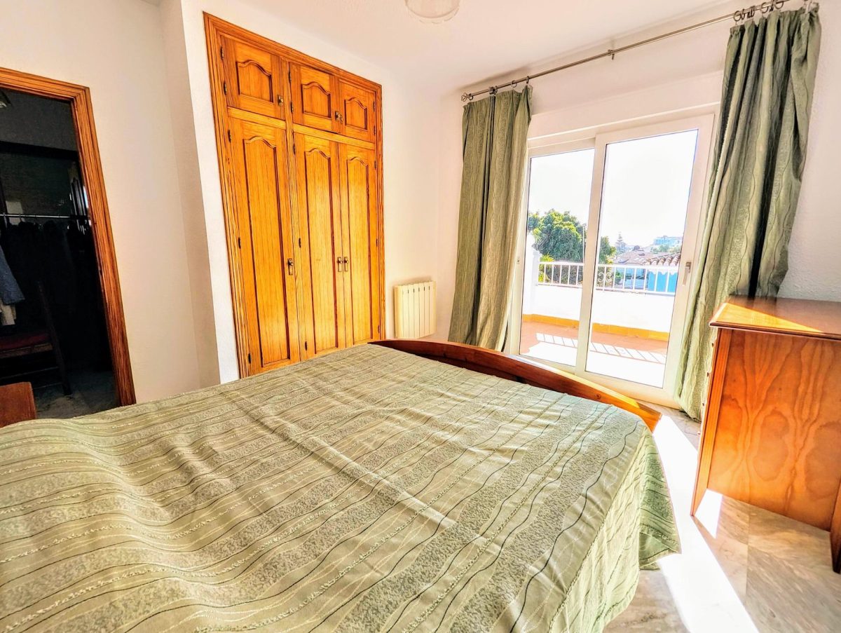 VILLA INDEPENDIENTE EN ZONA PLAZA SOLYMAR A 500 M DE LA PLAYA !!! — Foto 23