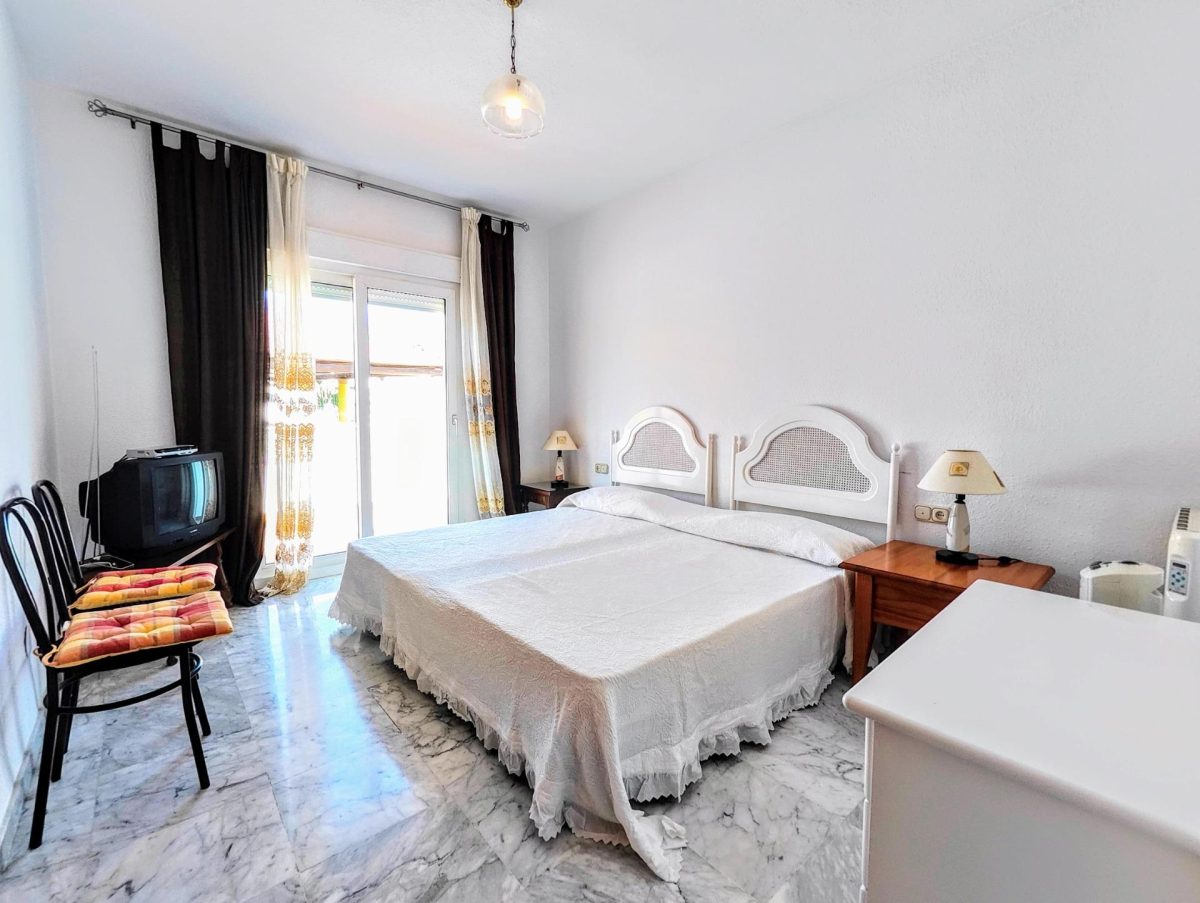 VILLA INDEPENDIENTE EN ZONA PLAZA SOLYMAR A 500 M DE LA PLAYA !!! — Foto 27