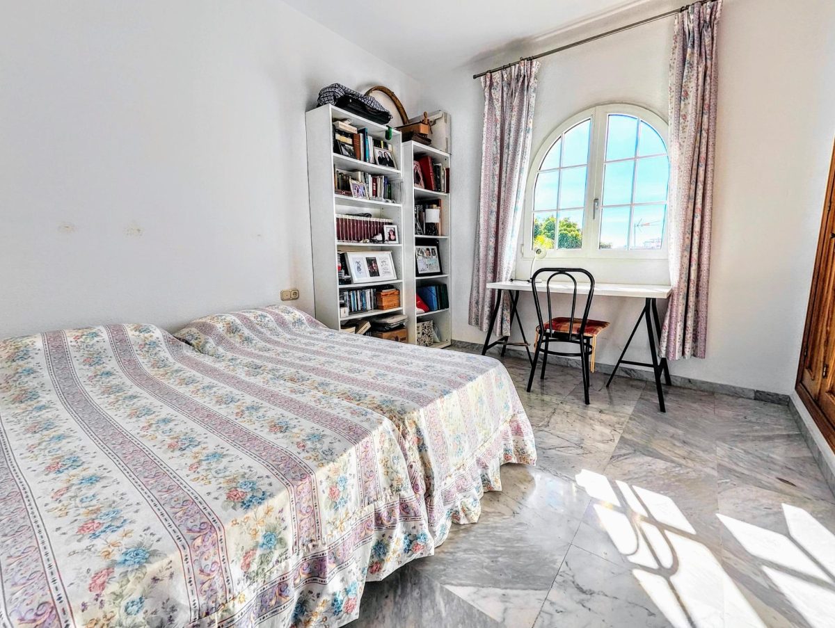 VILLA INDEPENDIENTE EN ZONA PLAZA SOLYMAR A 500 M DE LA PLAYA !!! — Foto 19