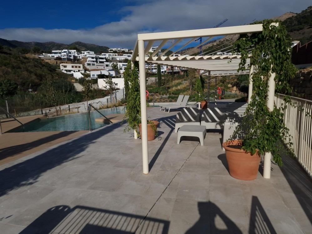 Benalmádena  - Piso de Lujo, 3 Dormitorios, Terraza, Piscina, Garaje, Trastero, Sauna — Foto 25