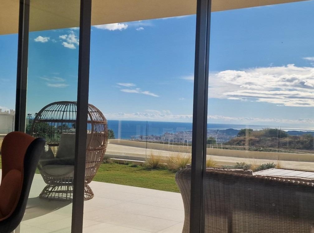 Benalmádena  - Piso de Lujo, 3 Dormitorios, Terraza, Piscina, Garaje, Trastero, Sauna — Foto 22