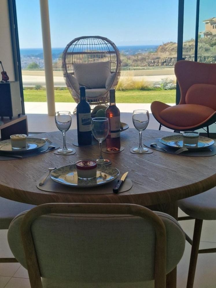 Benalmádena  - Piso de Lujo, 3 Dormitorios, Terraza, Piscina, Garaje, Trastero, Sauna — Foto 5