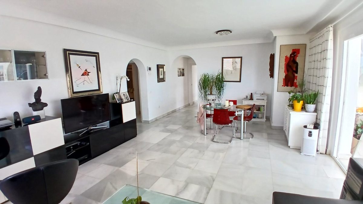 Fabuloso piso en Mijas Pueblo con increíbles vistas al mar — Foto 8