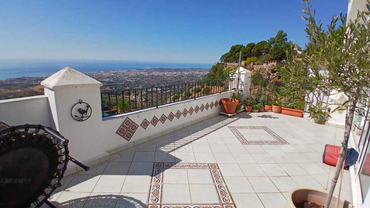 Fabuloso piso en Mijas Pueblo con increíbles vistas al mar — Foto 1