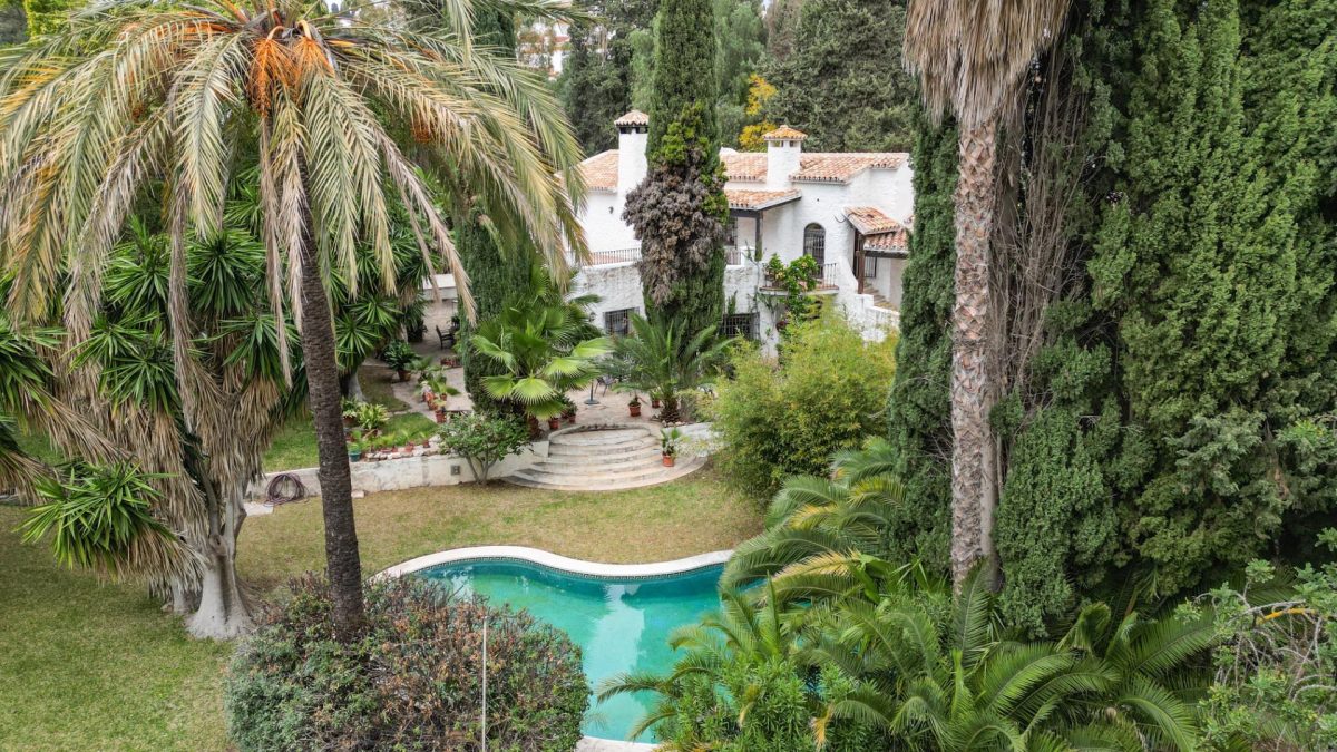 EXCEPCIONAL VILLA EN VENTA EN UN ENTORNO TROPICAL — Foto 1