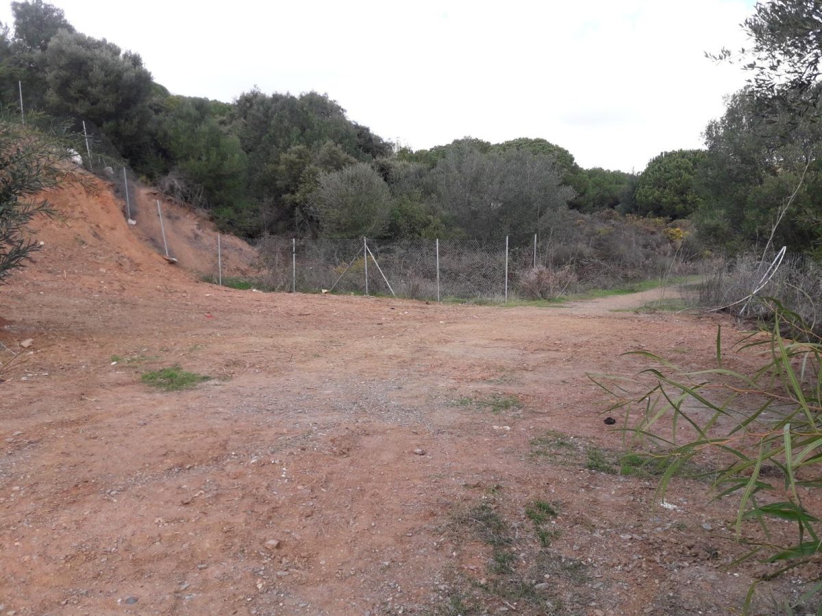 OPORTUNIDAD ÚNICA – PARCELA DE USO DEPORTIVO EN LA RESERVA DE MARBELLA — Foto 1