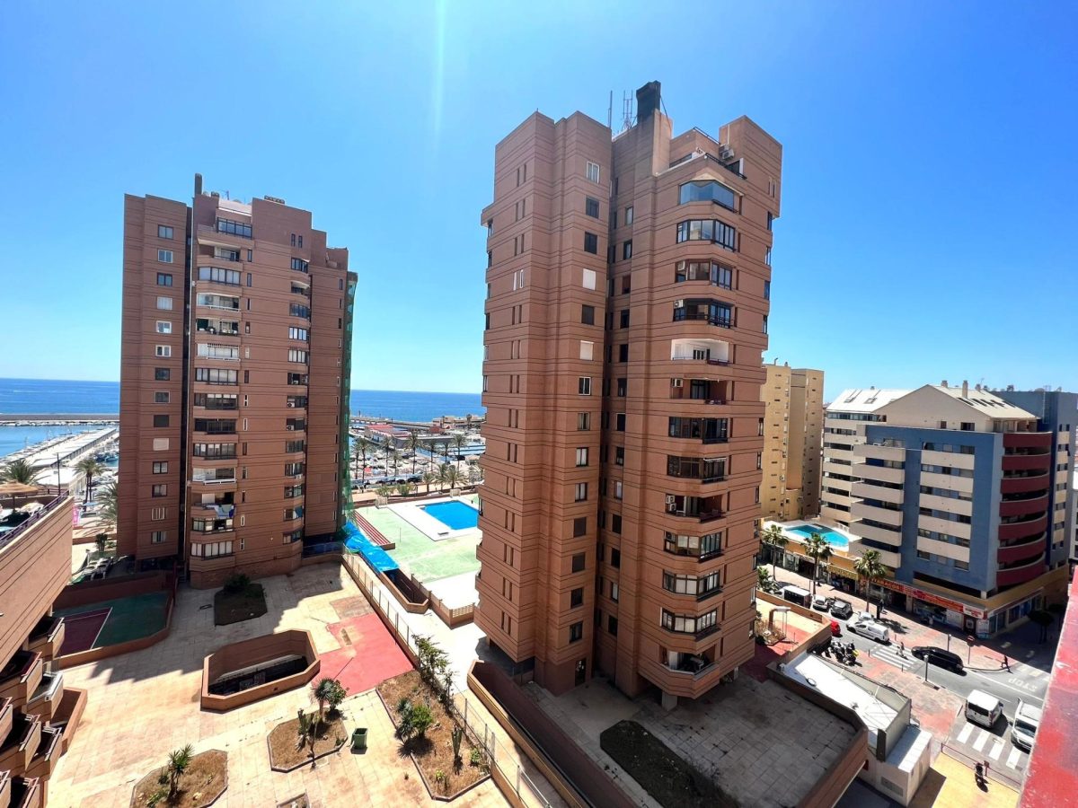 Fuengirola, junto primera línea de playa, vistas al mar — Foto 2