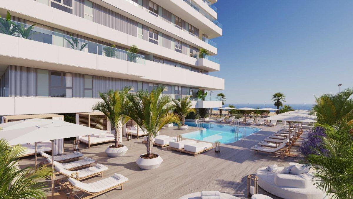 LUJOSO APARTAMENTO DE 4 DORMITORIOS EN 1ª LÍNEA DE PLAYA DE MÁLAGA — Foto 18