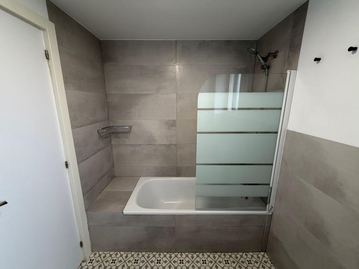 Piso en venta en Mijas Costa – El Coto | 3 dormitorios, piscina, ascensor y ubicación ideal en Costa del Sol — Foto 17