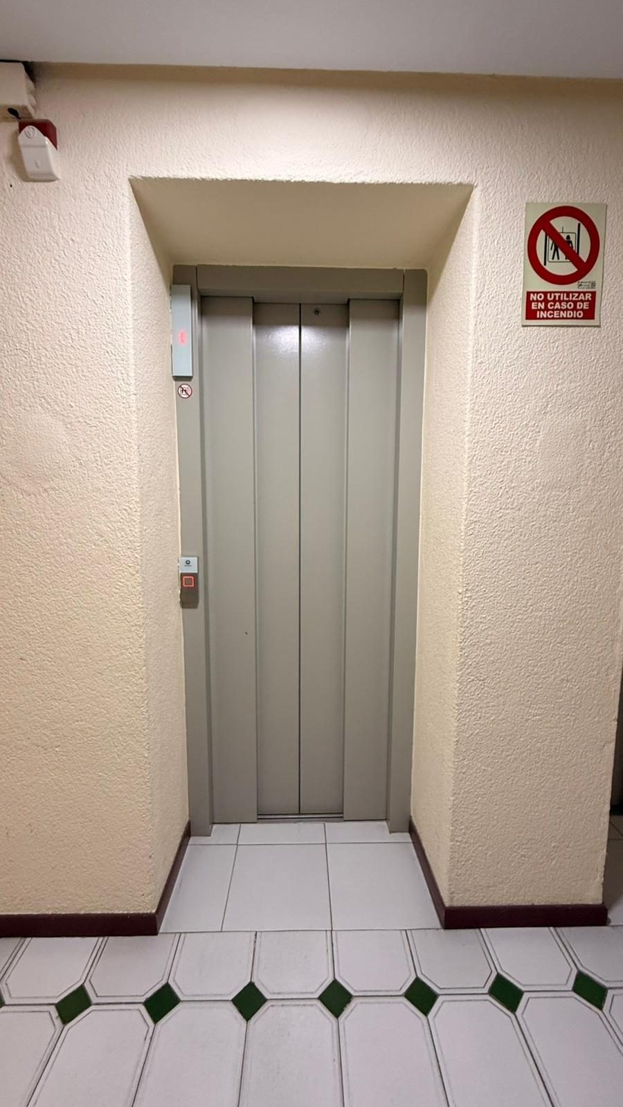 Luminoso apartamento 2 dormitorios junto al puerto de Fuengirola – Piscina y terraza — Foto 22
