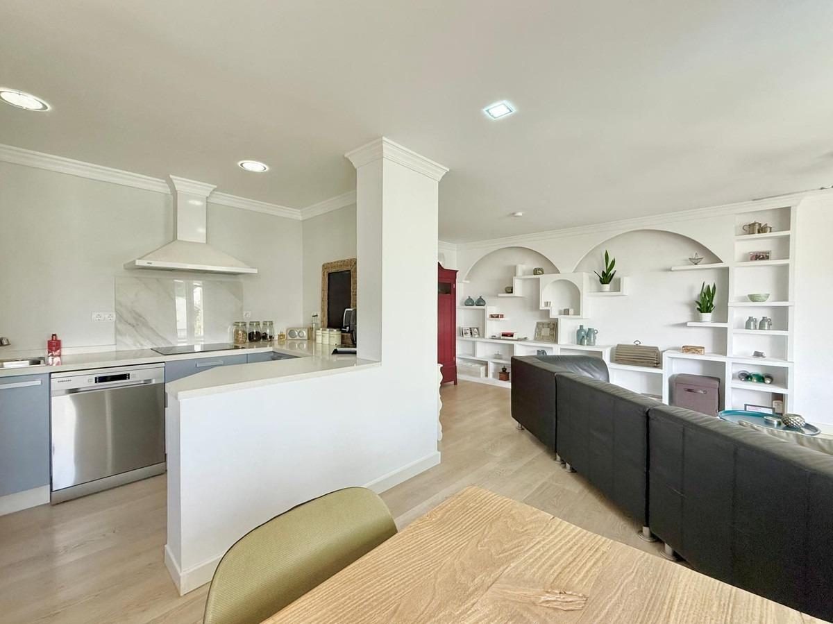 Apartamento reformado en venta en Torreblanca, Fuengirola | Costa del Sol | Cerca de playa y tren — Foto 5