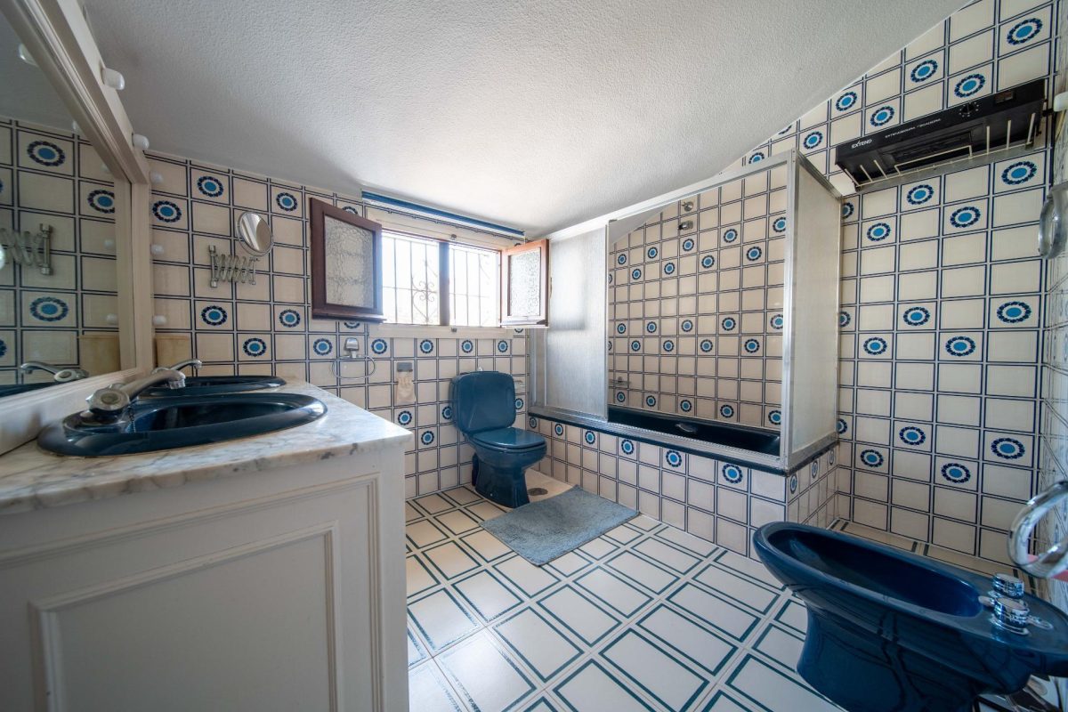 Villa independiente en venta en Fuengirola centro | Costa del Sol | Piscina privada — Foto 24