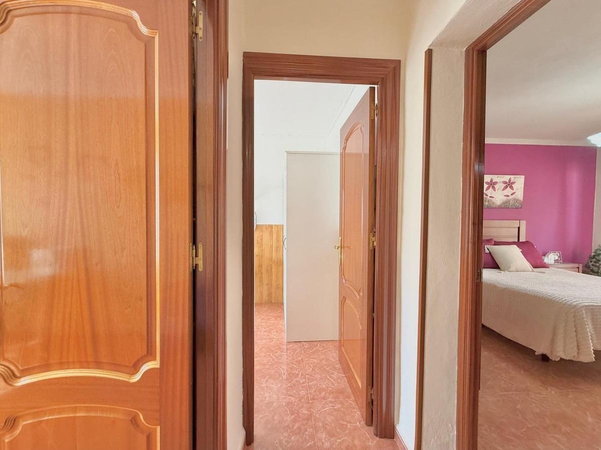 Casa adosada en venta en Los Pacos, Fuengirola | Costa del Sol | Terraza privada de 80m² — Foto 17