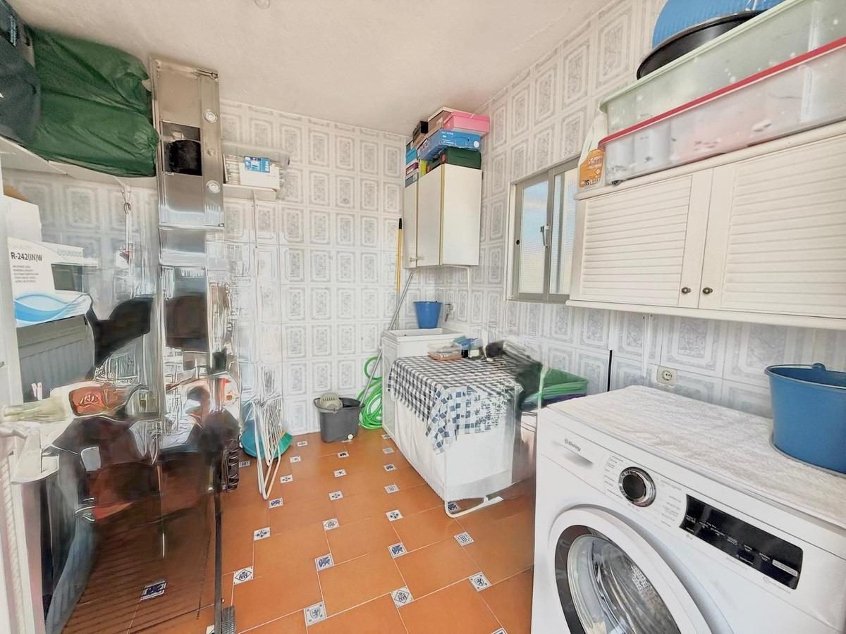 Casa adosada en venta en Los Pacos, Fuengirola | Costa del Sol | Terraza privada de 80m² — Foto 8