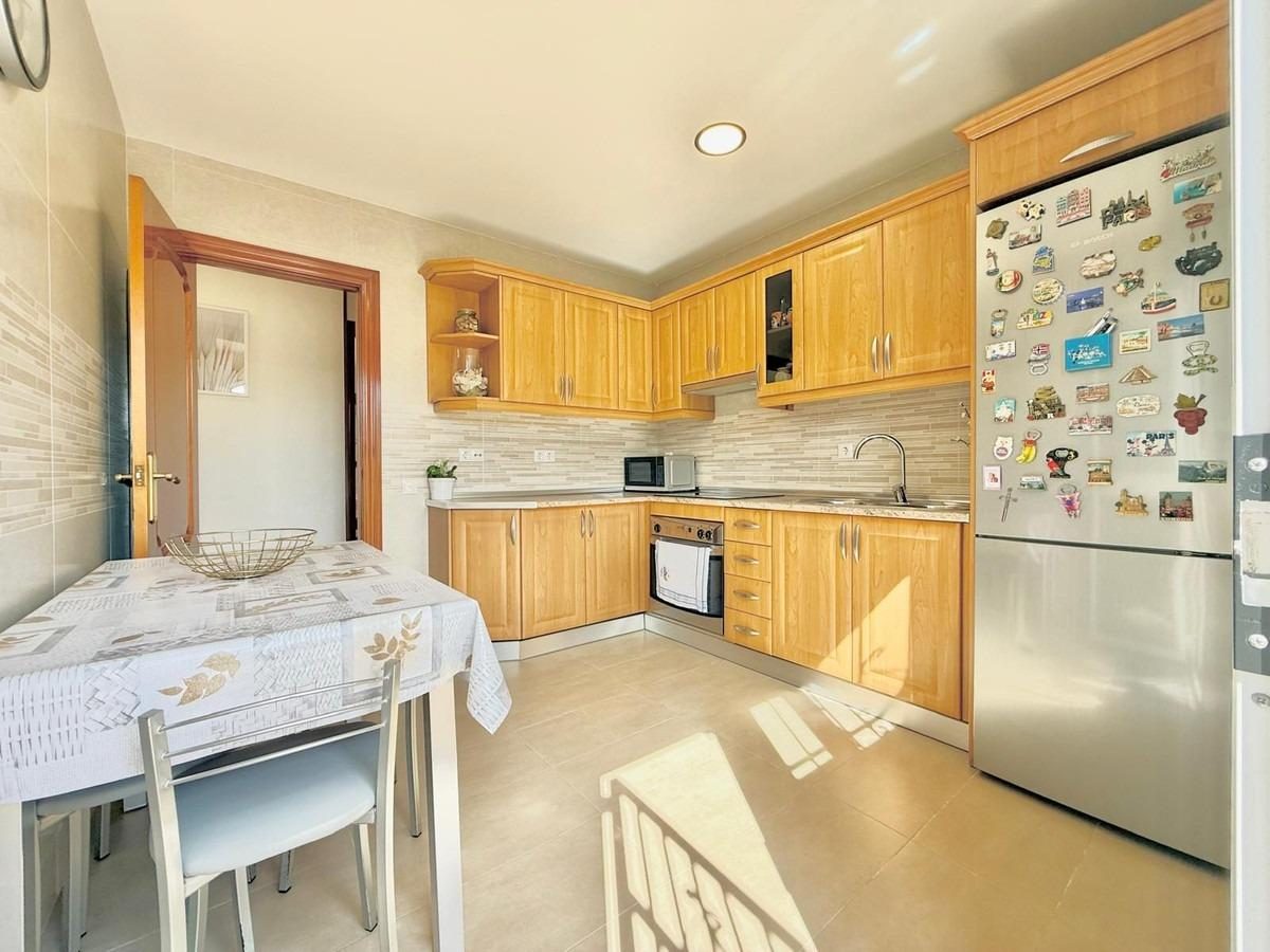 Casa adosada en venta en Los Pacos, Fuengirola | Costa del Sol | Terraza privada de 80m² — Foto 6