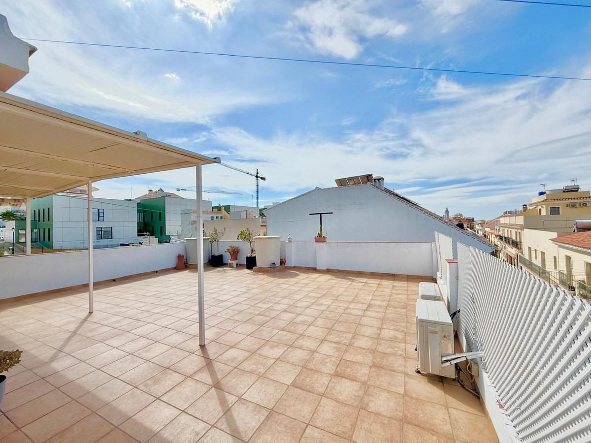 Casa adosada en venta en Los Pacos, Fuengirola | Costa del Sol | Terraza privada de 80m² — Foto 11