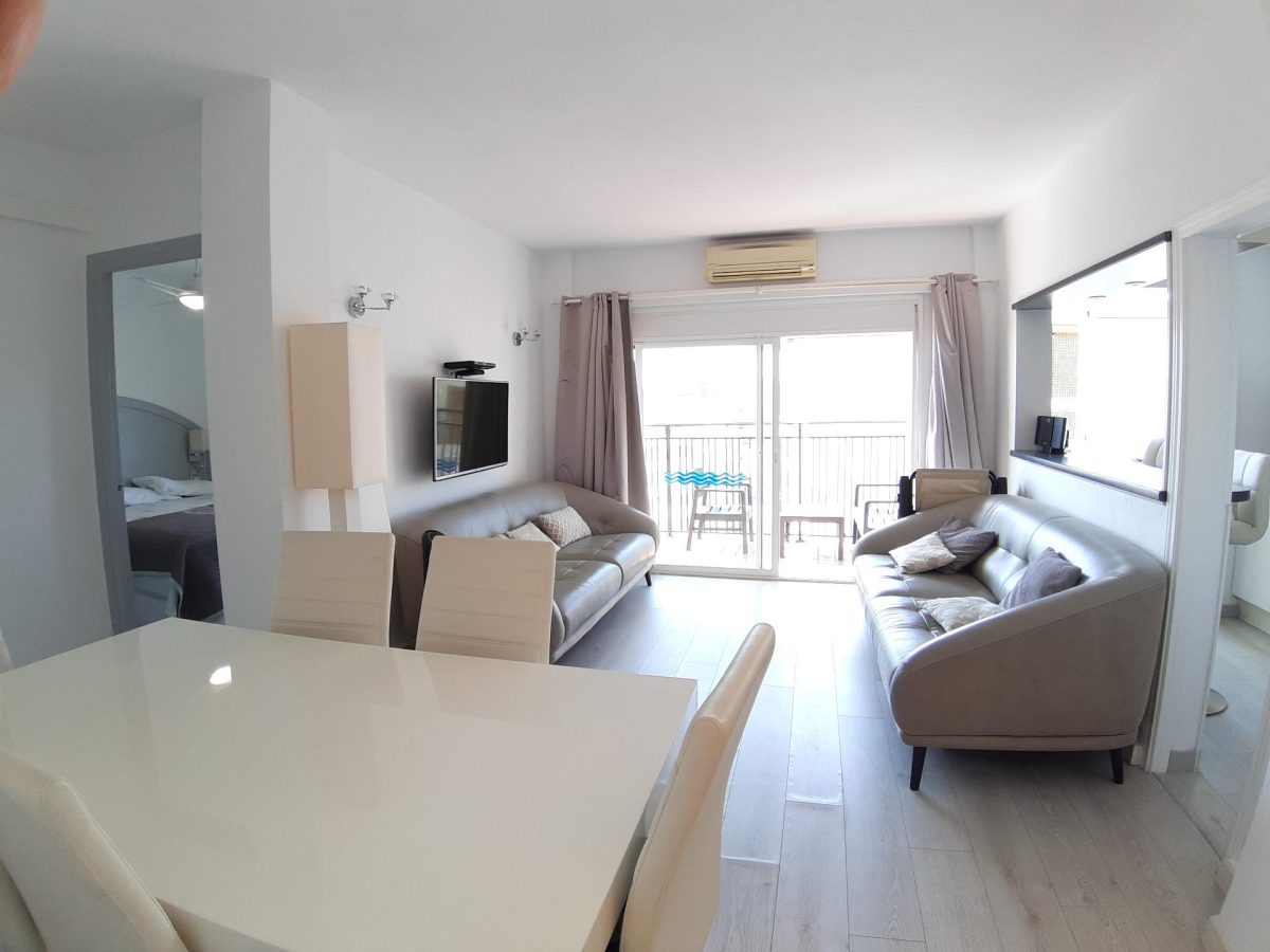 Apartamento en Fuengirola con vistas al mar, 2 dormitorios, piscina y parking – Zona Plaza de Toros, Costa del Sol — Foto 10