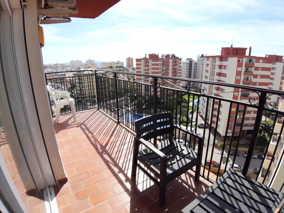 Apartamento en Fuengirola con vistas al mar, 2 dormitorios, piscina y parking – Zona Plaza de Toros, Costa del Sol — Foto 7