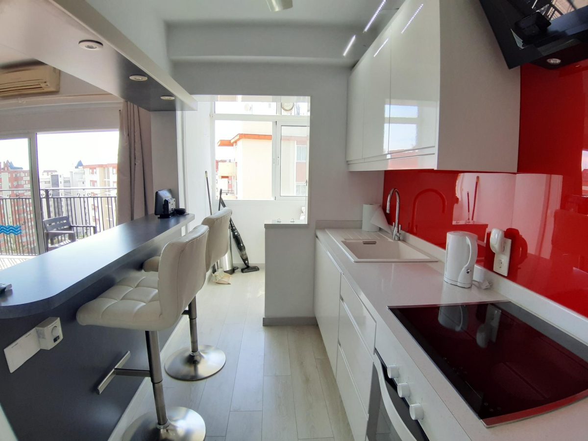 Apartamento en Fuengirola con vistas al mar, 2 dormitorios, piscina y parking – Zona Plaza de Toros, Costa del Sol — Foto 12