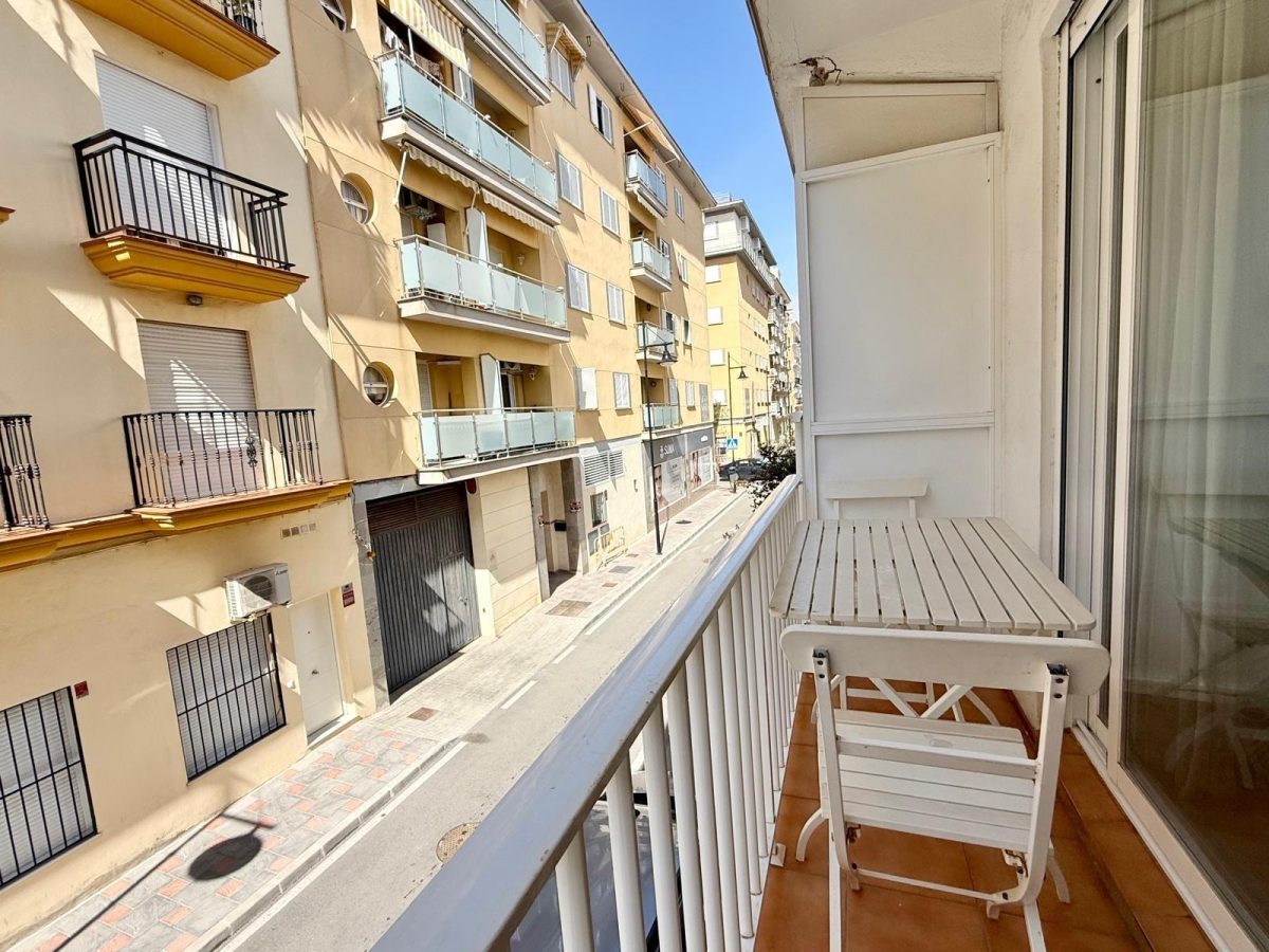 Encantador estudio en tercera línea de playa en Fuengirola - Costa del Sol — Foto 2
