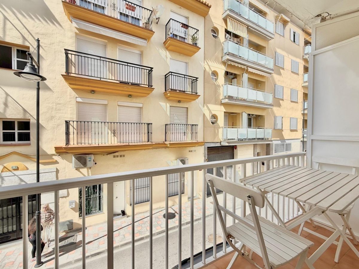 Encantador estudio en tercera línea de playa en Fuengirola - Costa del Sol — Foto 10