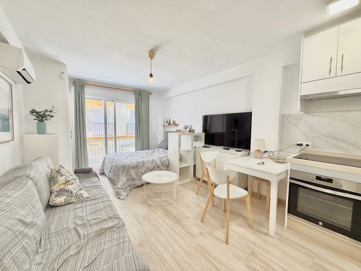 Encantador estudio en tercera línea de playa en Fuengirola - Costa del Sol — Foto 8