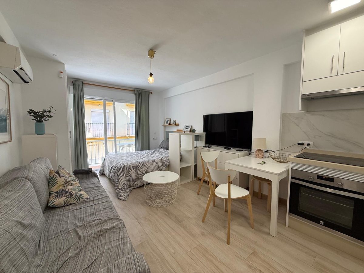 Encantador estudio en tercera línea de playa en Fuengirola - Costa del Sol — Foto 9