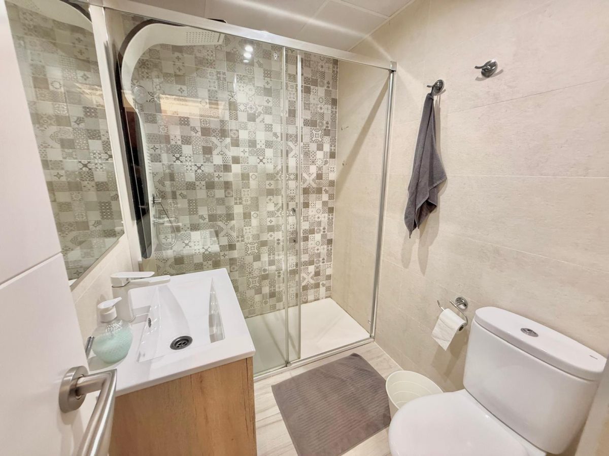 Encantador estudio en tercera línea de playa en Fuengirola - Costa del Sol — Foto 6