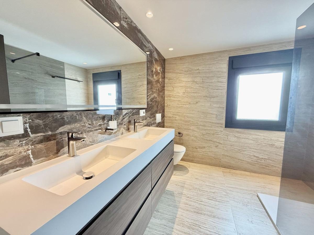 Lujo Exclusivo en el Corazón de Puerto Banús - Costa del Sol — Foto 18