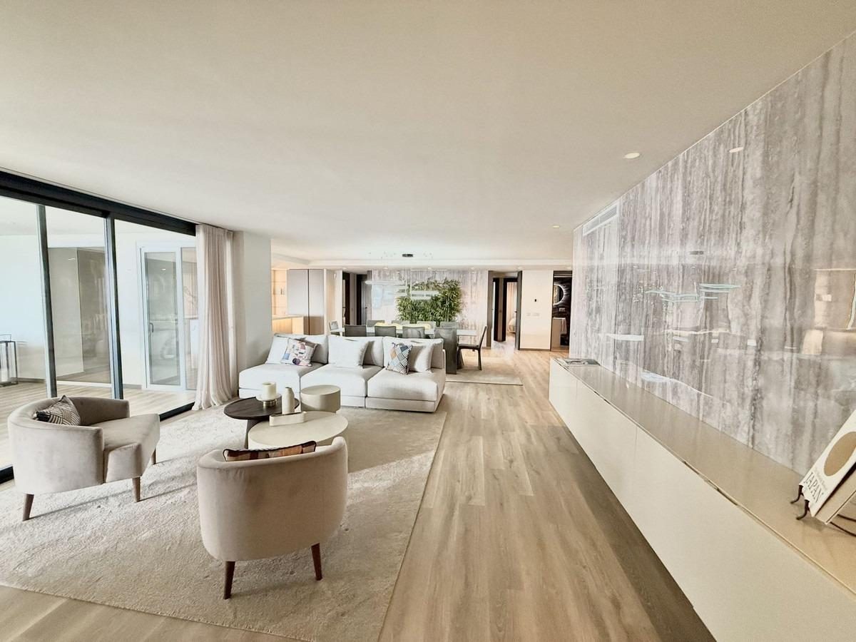 Lujo Exclusivo en el Corazón de Puerto Banús - Costa del Sol — Foto 5
