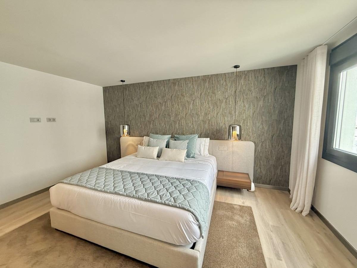 Lujo Exclusivo en el Corazón de Puerto Banús - Costa del Sol — Foto 16