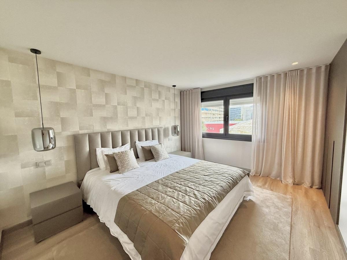 Lujo Exclusivo en el Corazón de Puerto Banús - Costa del Sol — Foto 14